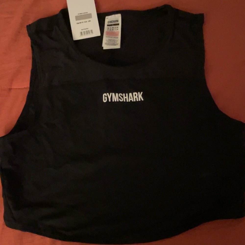 Gym shark crop top